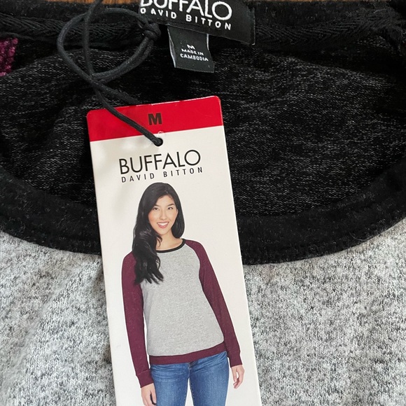 Womens soft cozy buffalo david bitton medium. Burgundy block color - Picture 5 of 5